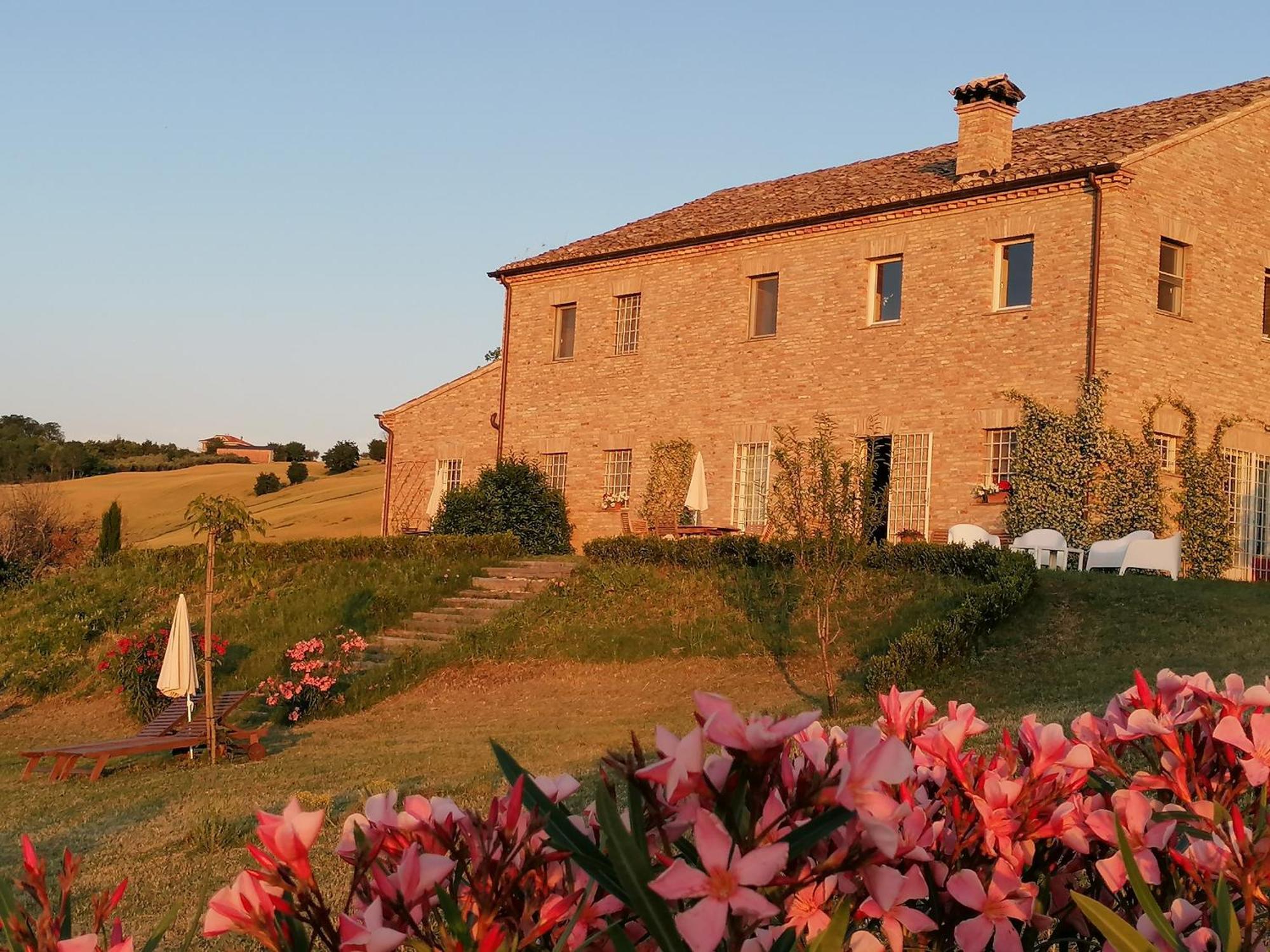 Il Giardino Nella Valle Belvedere Ostrense 外观 照片